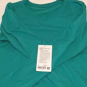 Swiftly Relaxed Long Sleeve